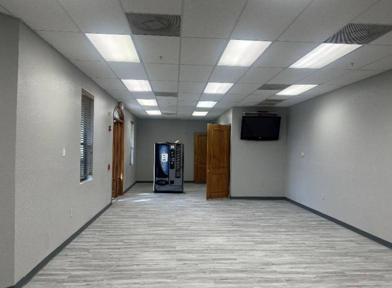 Office for Sale in Friendswood Texas 77546